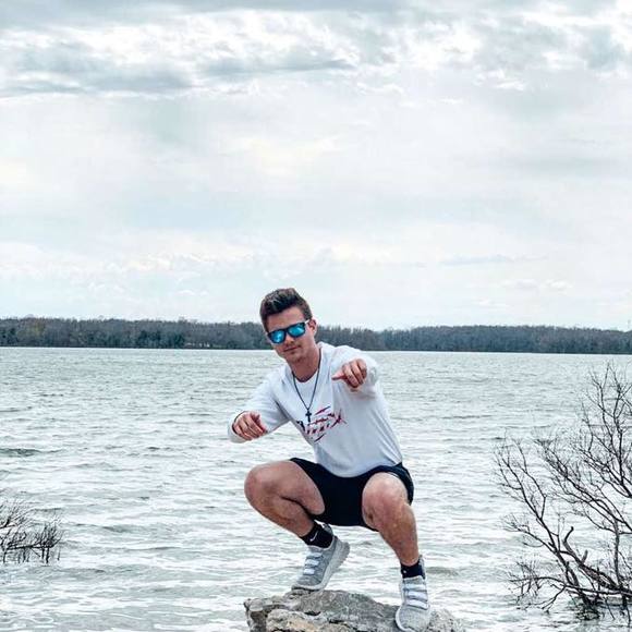 Meet your Posher, Tyler - Picture 1 of 1